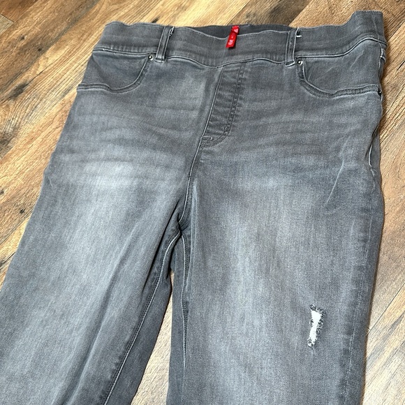 Spanx Stretch Jeans - Picture 5 of 8